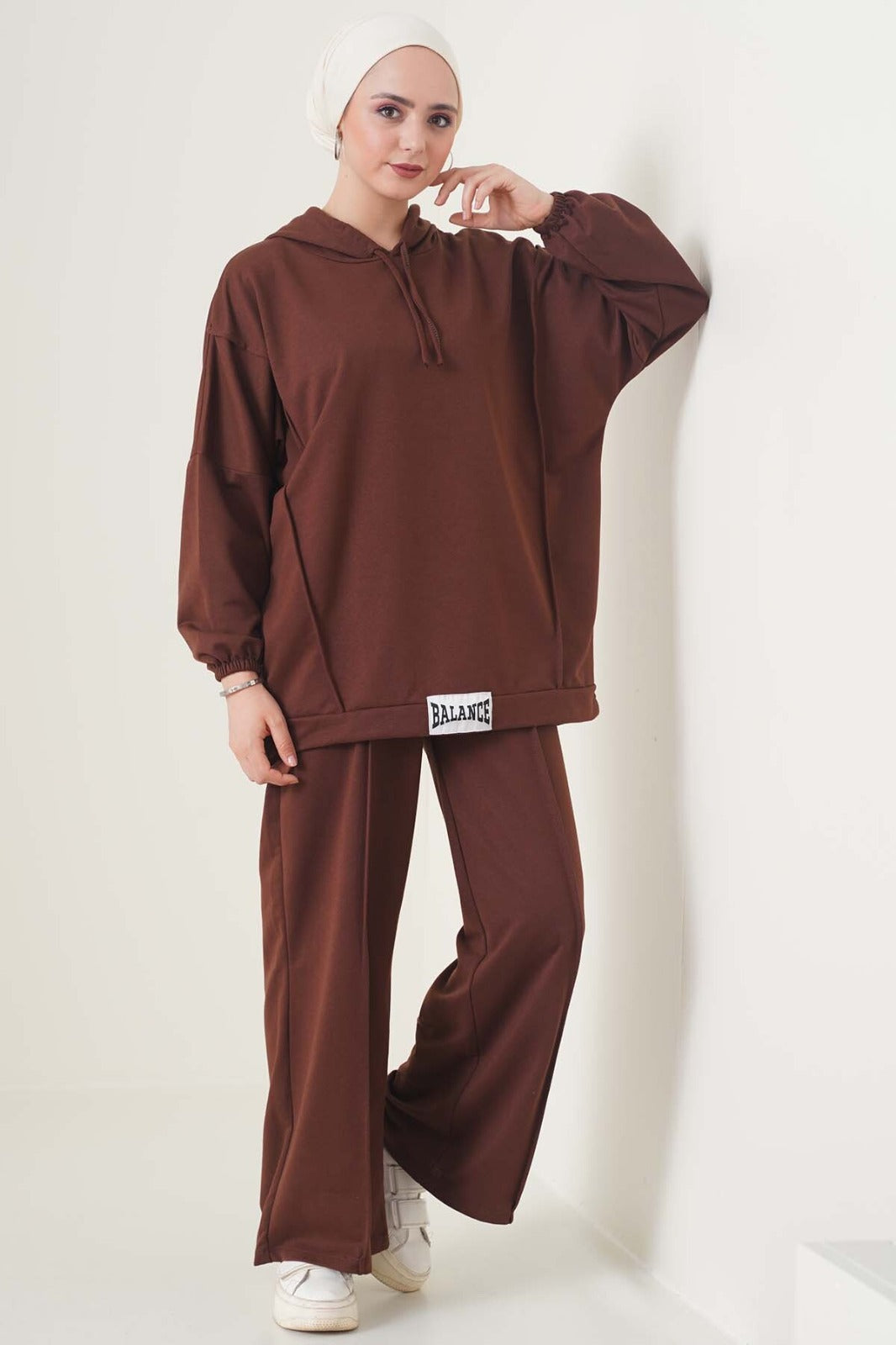 Balance 2 Piece Set Hooded Blouse and Pants (Brown) 1818