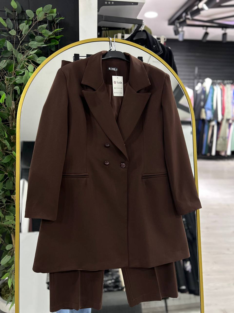 طقم رانيا الرسمي (بني)