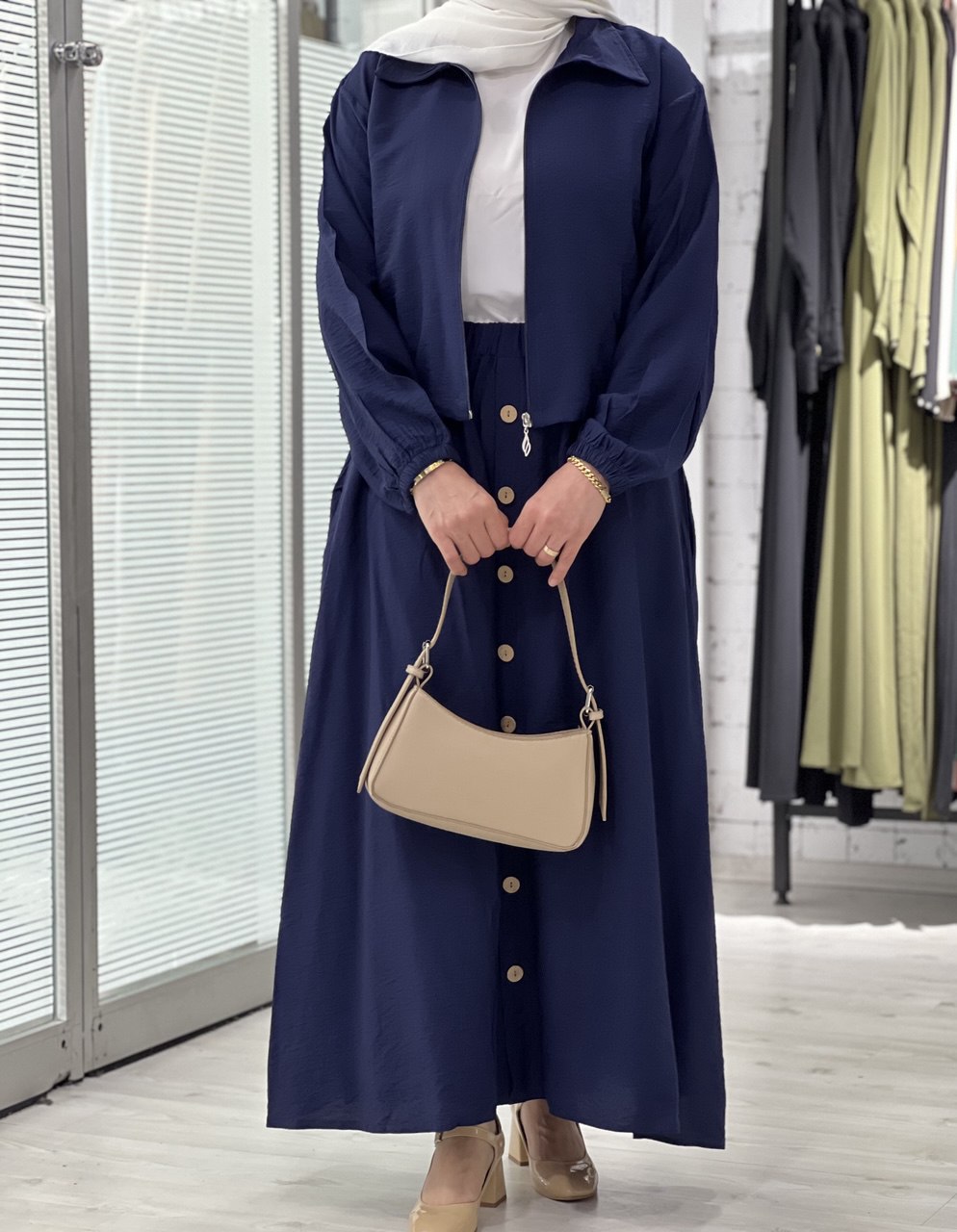 Raghad'ın yaz takımı. Pratik (lacivert)